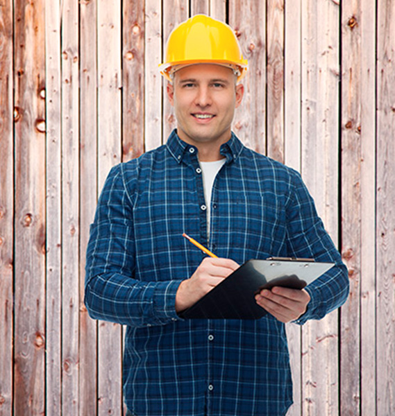 Photo of a fence contractor