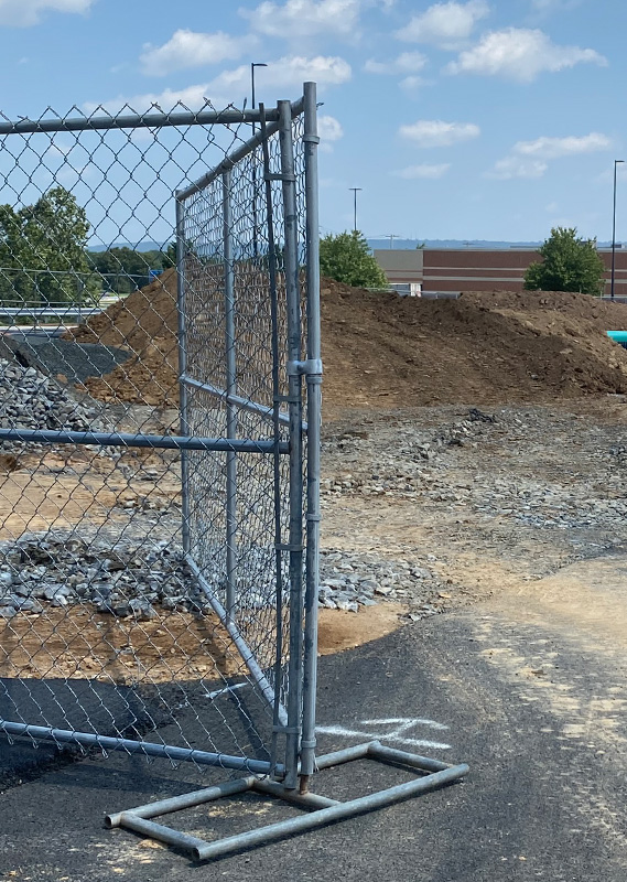 Photo of a temporary construction fence 